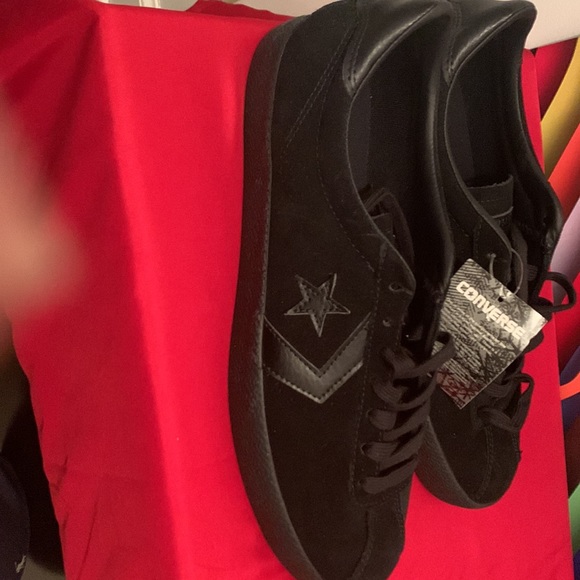 Brand new converse no box - Picture 2 of 8